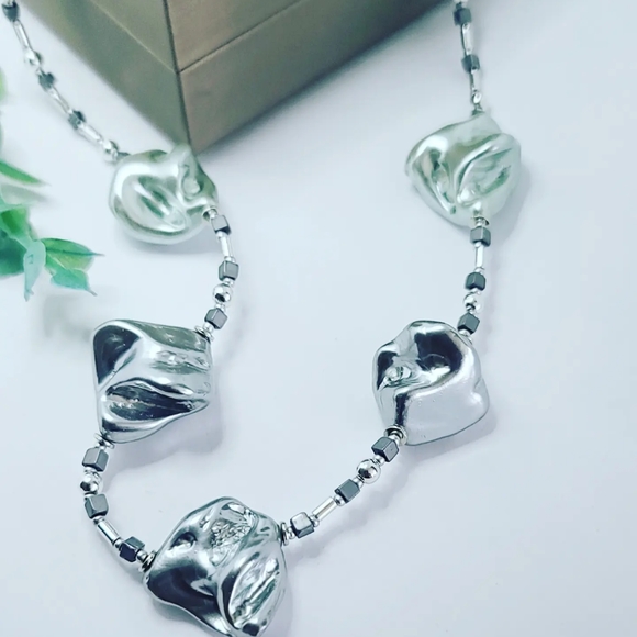 Baroque shell bracelet - Picture 3 of 4